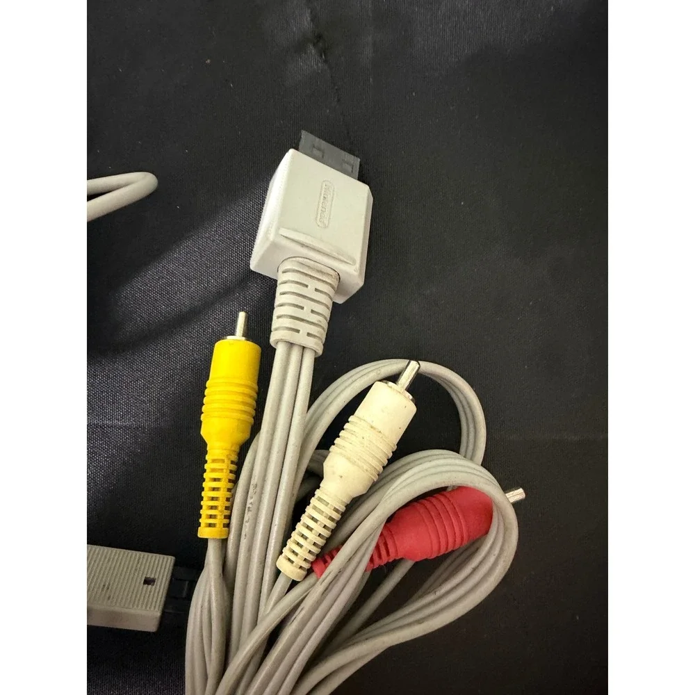 Nintendo Wii AC Adapter RVL-002 & AV Cable Gray EUC OEM Power Cord Bundle